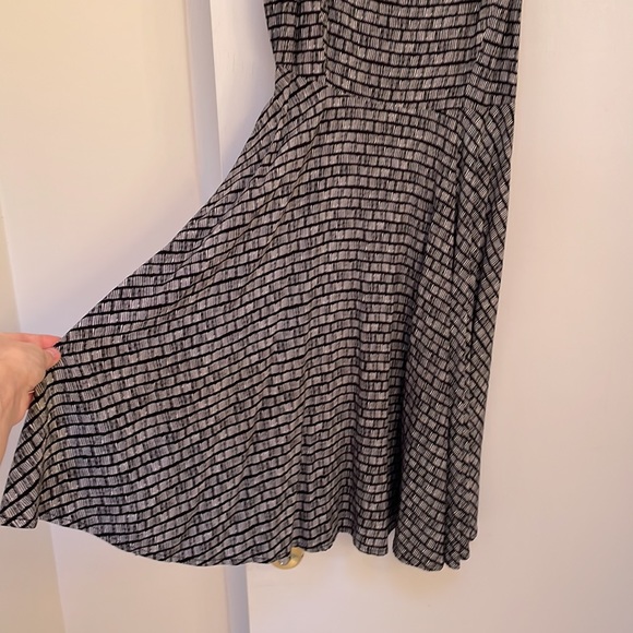 A-Line old navy sundress - Picture 2 of 7